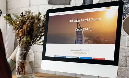 تصميم موقع الكتروني لشركة الفرقان للسفر والسياحة في السعودية